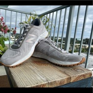 New Balance fresh foam size 8 woman